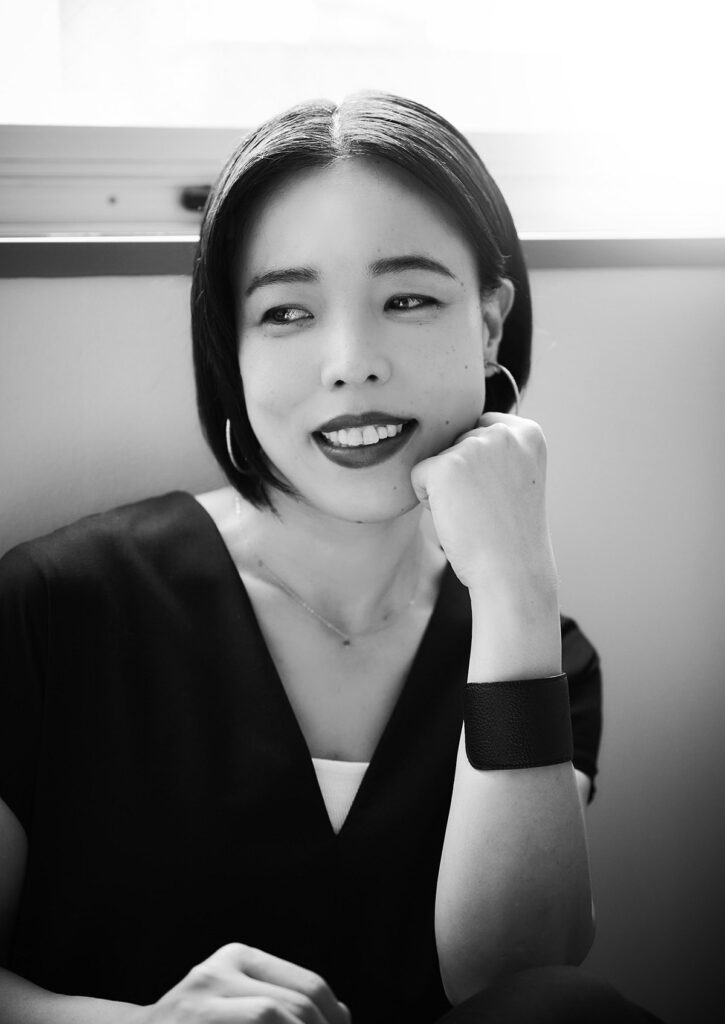 安藤玉恵は若い頃も美人で実家とんかつ屋の看板娘！夫や家族を徹底調査！