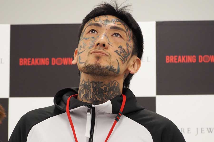 顔面タトゥーの格闘家「瓜田純士」は何者？壮絶な過去も紹介！